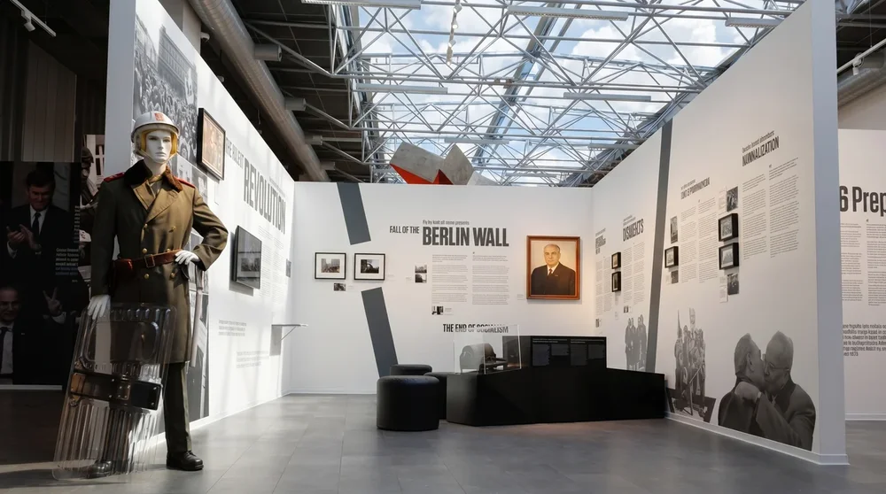 Prague Museum of Communism: Tickets, Hours & What to Expect