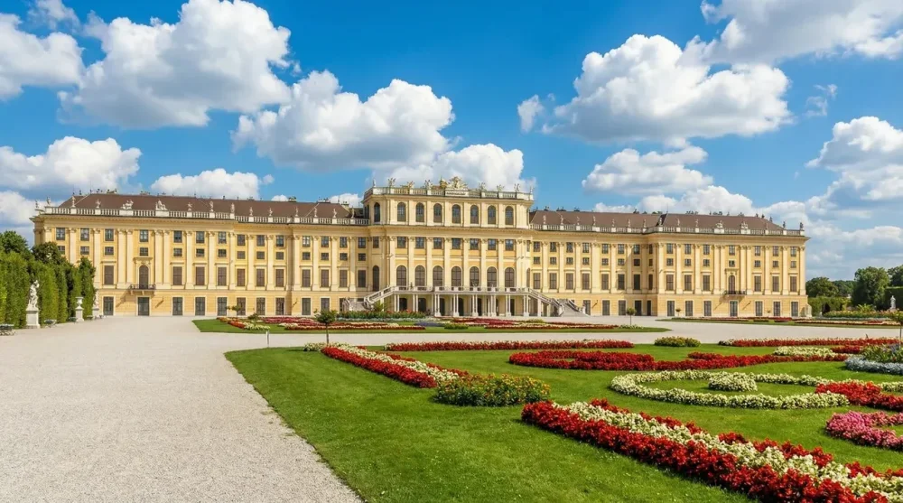 Schönbrunn Zoo Vienna: Tickets, Entrances, and Visitor Tips