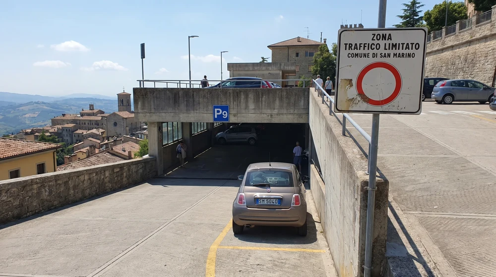 San Marino Auto Parkhaus P9 - San Marino