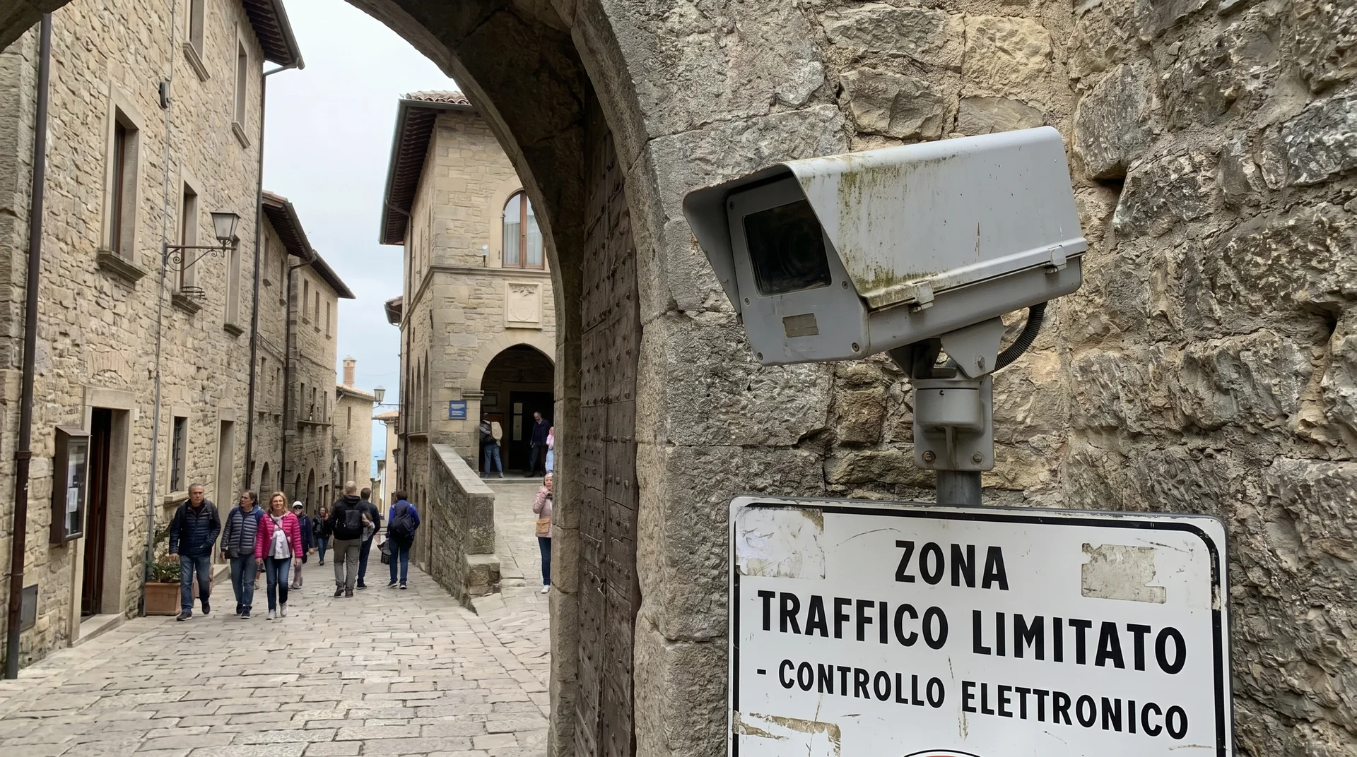 ZTL-Bußgelder in San Marino: Mietwagen-Fallen, Ausnahmen & Einspruch