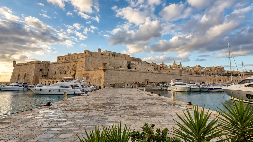 Fort St Angelo Birgu: Tickets, Great Siege History & Tips