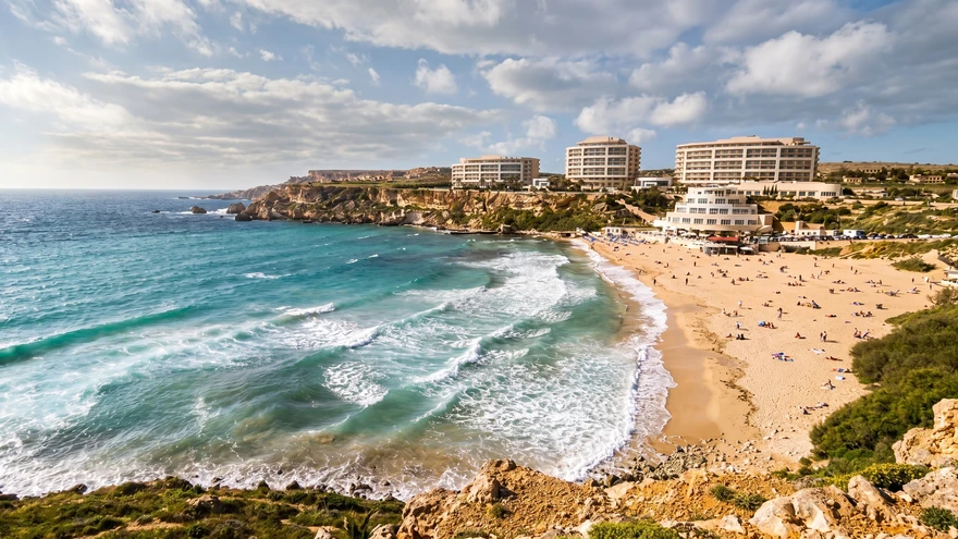 Golden Bay Malta: Parking, Buses and Sunset Tips