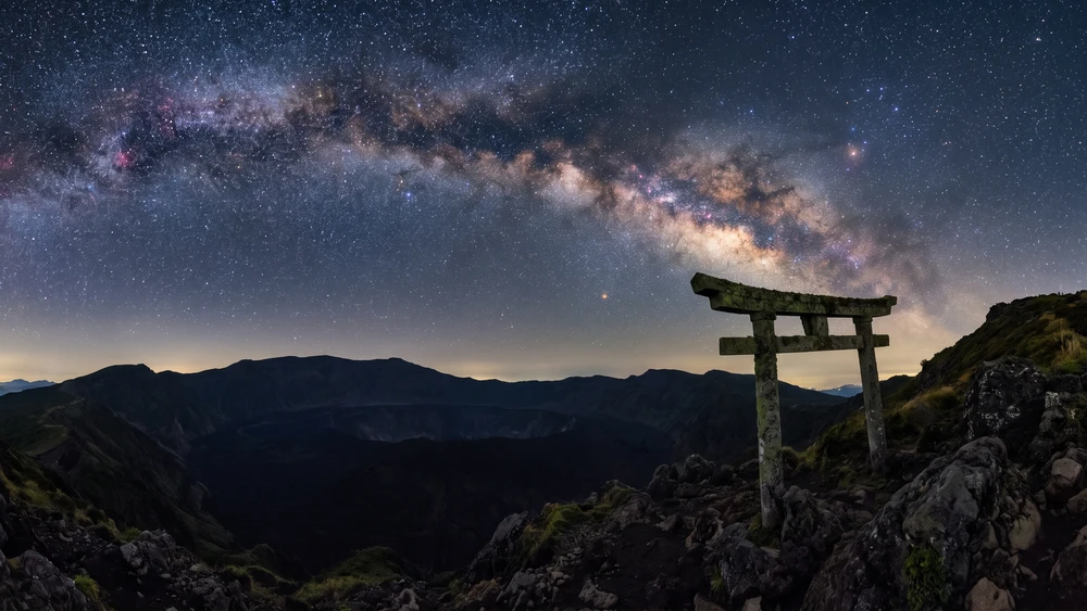 Milky Way visible over Aogashima's Otonbu viewpoint at night