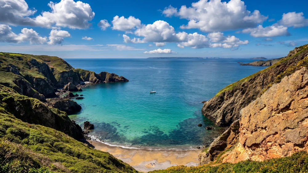 La Grande Grève sandy beach below La Coupée on Sark